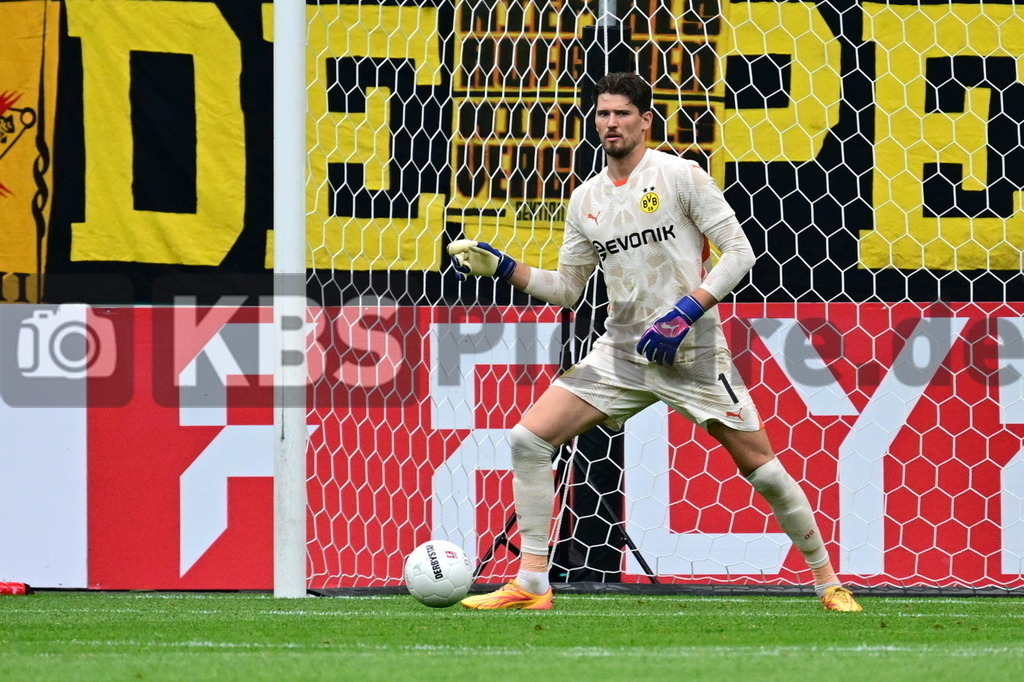 KBS Picture_PhoenixLuebeck-BorDortmund_040 | Kobel Gregor (Borussia Dortmund) ,Sportplatz :  Volksparkstadion, - Realisiert mit Pictrs.com