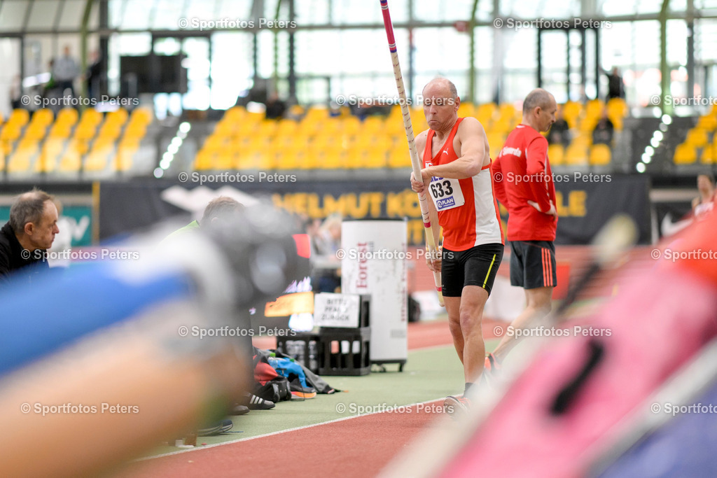 Deutsche Hallenmeisterschaften Masters - Sonntag_32 | Deutsche Meisterschaften Halle Masters am 03.03.2024 in Dortmund 

Foto: Kai Peters - Realisiert mit Pictrs.com