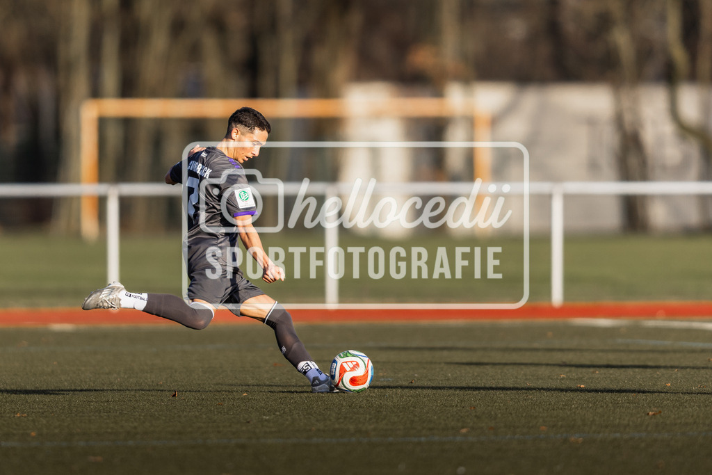 Fußball I Herren I Saison 2025-2026 I Freundschaftsspiel I VFL Osnabrück A-Junioren - JFV Bremen-057 | Can Akbas (7, VfL Osnabrück A-Junioren) - Realisiert mit Pictrs.com