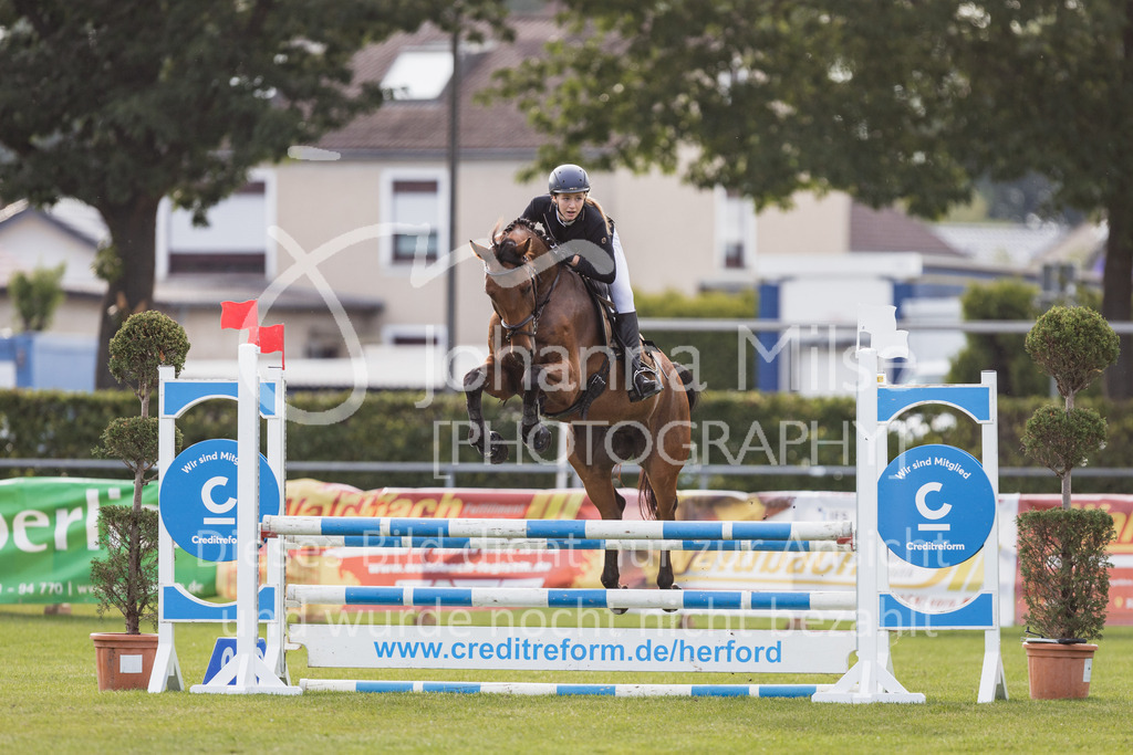 230713_LC_StilA-924 | Deine schönsten Turniermomente als professionelle Fotos! Entdecke hochwertige Pferdesport-Fotografie im Online-Shop. Jetzt Fotos finden & bestellen!