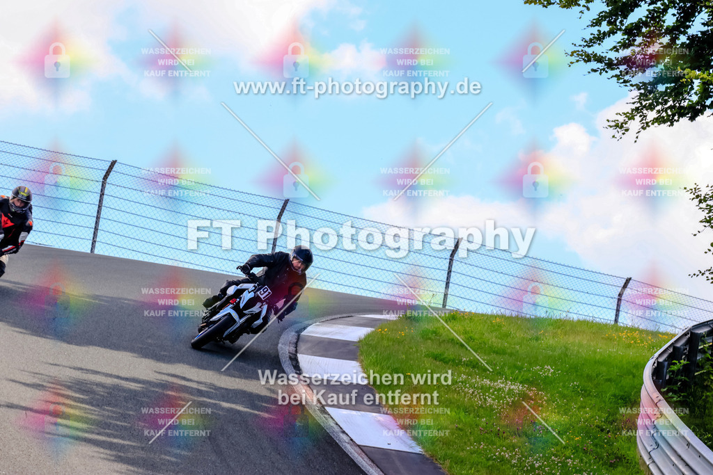 _TCM4151 | Hier findet Ihr Bilder von Touristenfahrten auf der Nürburgring Nordschleife oder von anderen Veranstaltungen die ich besucht habe. Viel Spass beim Durch Schauen 