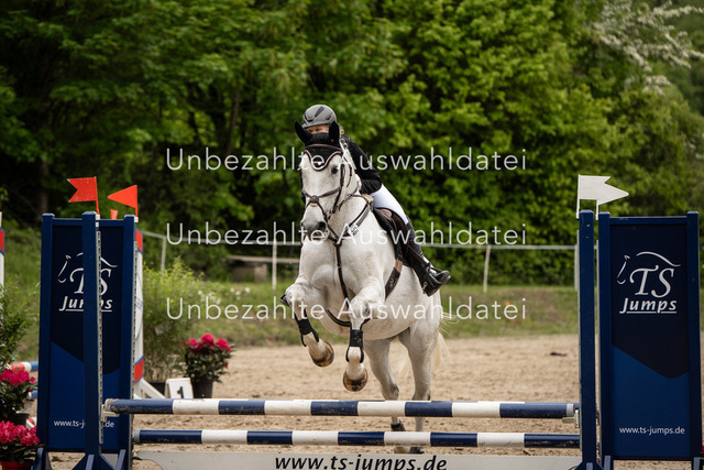 Bad_Meinberg_07676 | saradresslerfotografie - Realisiert mit Pictrs.com