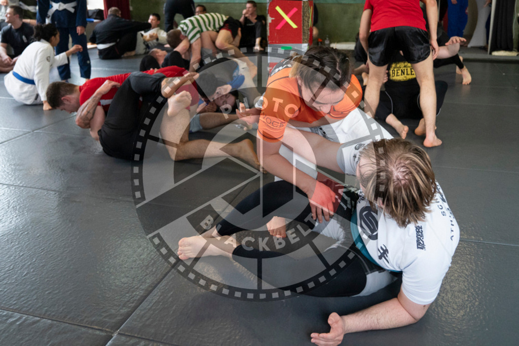 20240413PBB7092 | Fighters compete during the Grapplethon 24hours of rolling for a reason in Hamburg, Germany, on April 13, 2024.