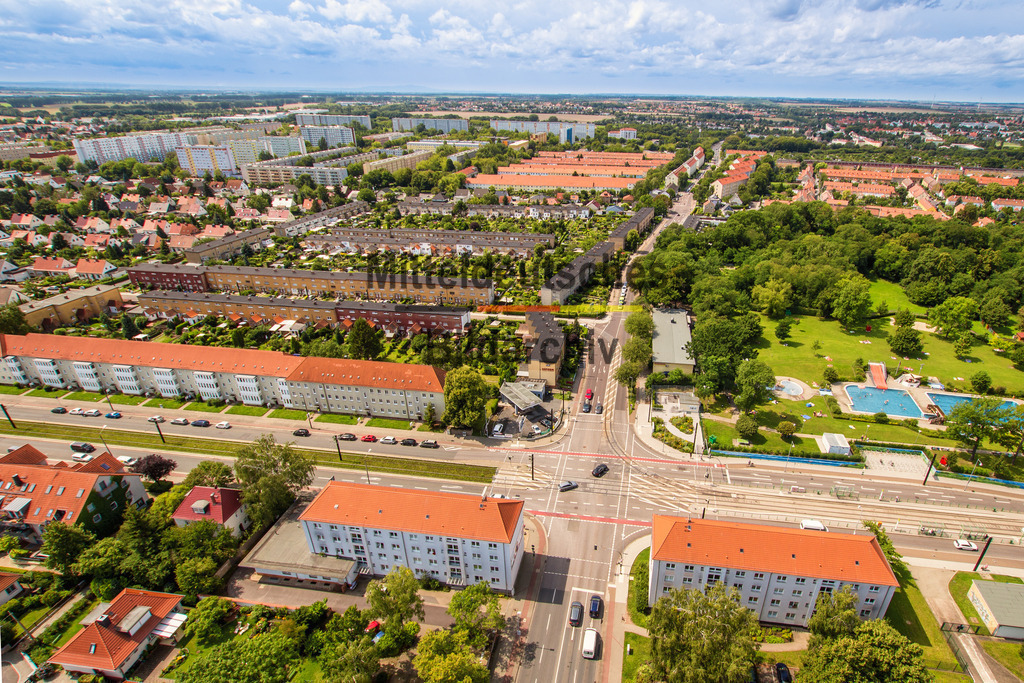 Magdeburg Reform und Freibad Süd Schilfbreite Leipziger-1971 | Reform und Freibad Süd Leipziger Ecke Schilfbreite - Realisiert mit Pictrs.com