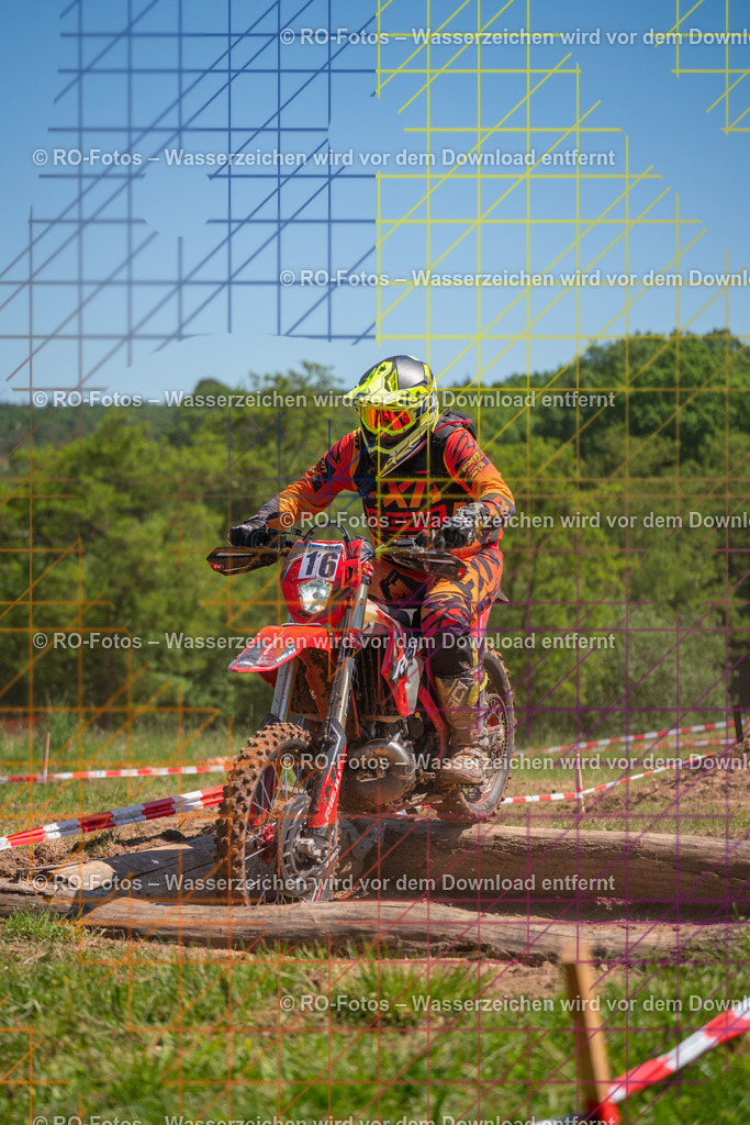 Wolfshausen 2 Lauf -241 | Sportfotografie von RO-Fotos: Motorsport, Motocross, Enduro, Laufveranstaltungen und Triathlon. Professionelle Fotos von Sportlern und Events. - Realisiert mit Pictrs.com