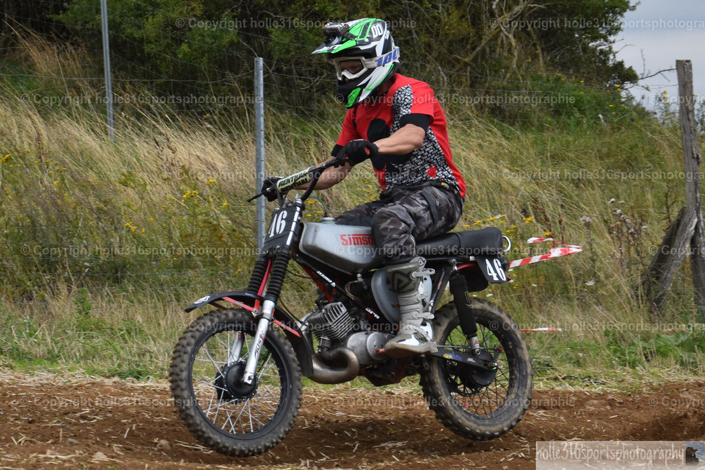 DSC_1013 (2) | Sportfotografie , Motorsport, Motoross, Reitsport, Mointainbike, Enduro,
Landschaft , Outdoor, Eventfotografie, Landschaft, Bilder online bestellen - Realisiert mit Pictrs.com