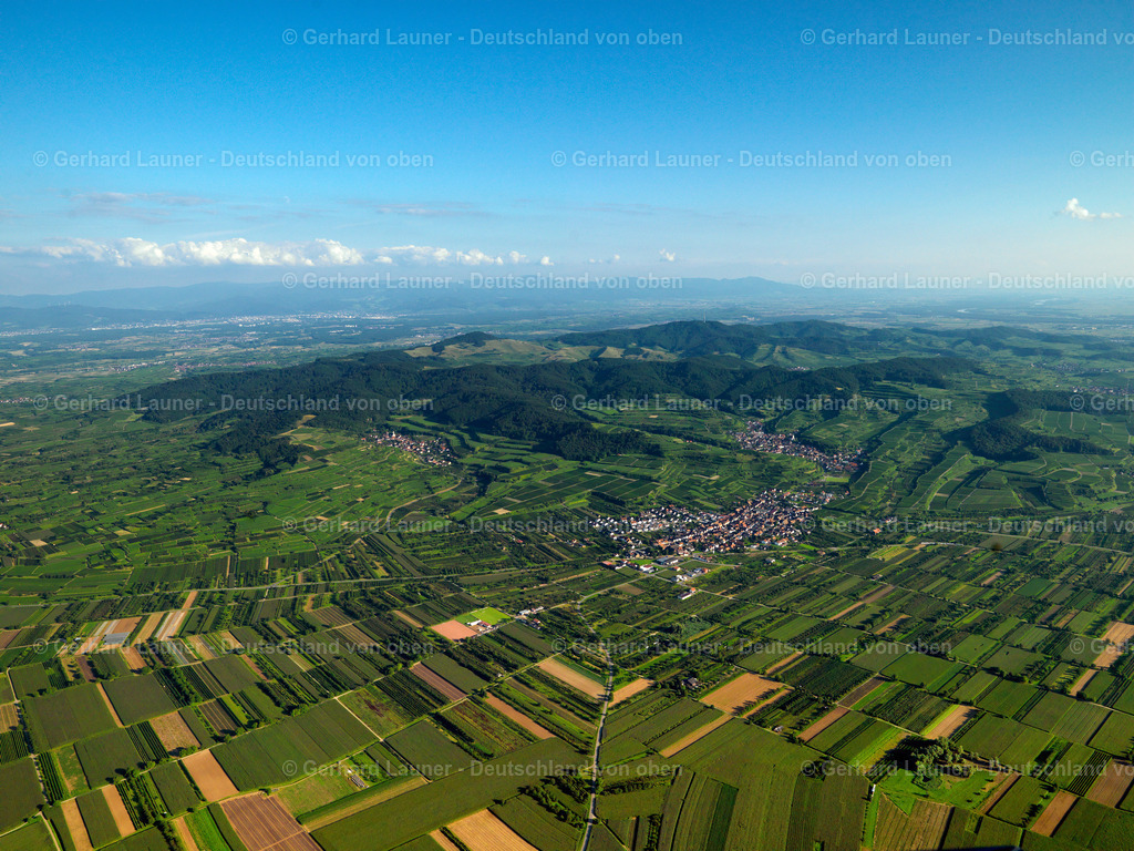 2731841 | Blick über den Kaiserstuhl von Königsschaffhausen in Richtung Süden