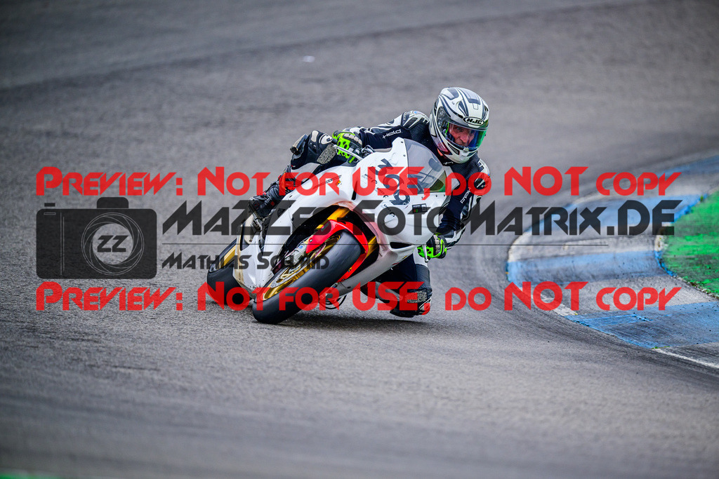 MaZZes_FotoMatrix_240614_6007705_5273 | WEISS