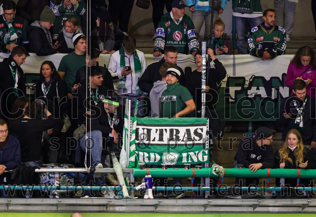 2025-09-26_101_TSV_Erding_gegen_SC_Riessersee | Erding, Deutschland, 26.09.2025:Eishockey, Oberliga Süd 2025 / 2026, 3. Spieltag, TSV Erding gegen SC Riessersee, Endergebnis: 3:5Foto: Christian Riedel / fotografie-riedel.net