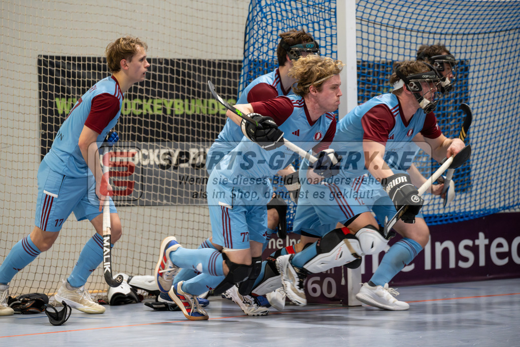 SFE_20260131_0131 | Mönchengladbach, Deutschland, 31.01.26: Hallenhockey 1. Bundesliga Herren Playoff zwischen Crefelder HTC - UHC Hamburg im GHTC Halle am 31.01.2026 in Mönchengladbach, Deutschland. (Foto von Stephan Fehrmann)Mönchengladbach, Germany, 31.01.26: Hallenhockey 1. Bundesliga Herren Playoff between Crefelder HTC - UHC Hamburg in GHTC Halle at 31.01.2026 in Mönchengladbach, Deutschland. (Foto from Stephan Fehrmann)