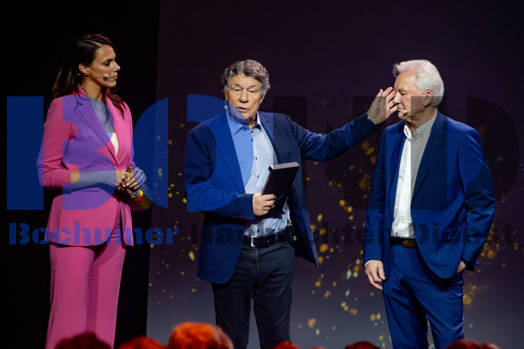 SES_HOFDFM20251006-132 | bond - Realisiert mit Pictrs.com