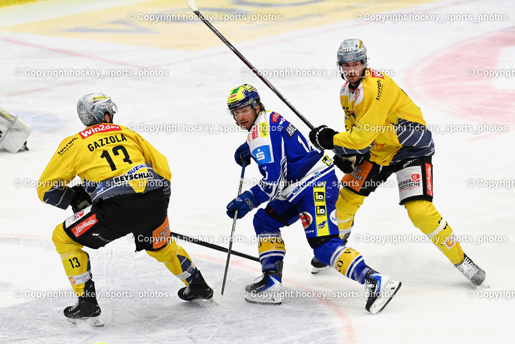 EC IDM Wärmepumpen VSV vs. Vienna Capitals | #13 Randy Gazzola Vienna Capitals, #16 Kevin Hancock EC VSV, #55 Raphael Wolf Vienna Capitals, EC IDM Wärmepumpen VSV vs. Vienna Capitals, EC IDM Wärmepumpen VSV vs. Vienna Capitals am 28.01.2026 in Villach (Stadthalle Villach), Austria, (Photo by Bernd Stefan)