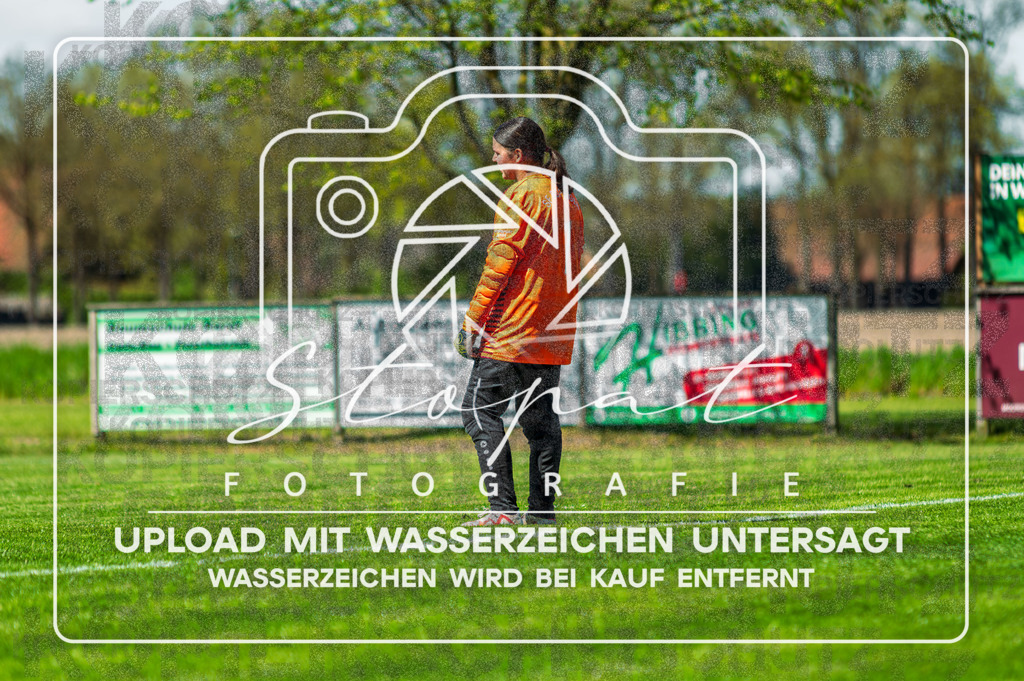 Kreisliga Damen HKCE - SG Fulde vs. Sportfreunde Bispingen | Katharina Liogas (Sportfreunde Bispingen #01); Kreisliga Damen HKCE - SG Fulde vs. Sportfreunde Bispingen am 26.04.2026 in Zentralstadion, Fulde - Realisiert mit Pictrs.com