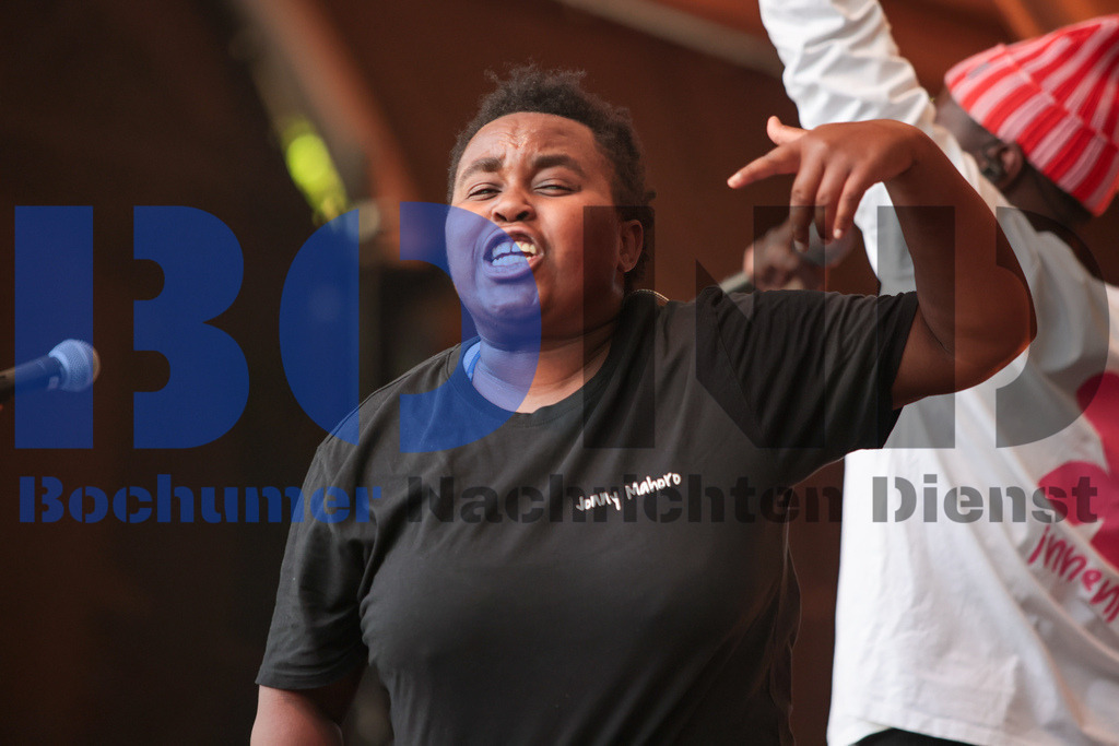 SES_BTJMAH20250704-13 | bond - Realisiert mit Pictrs.com