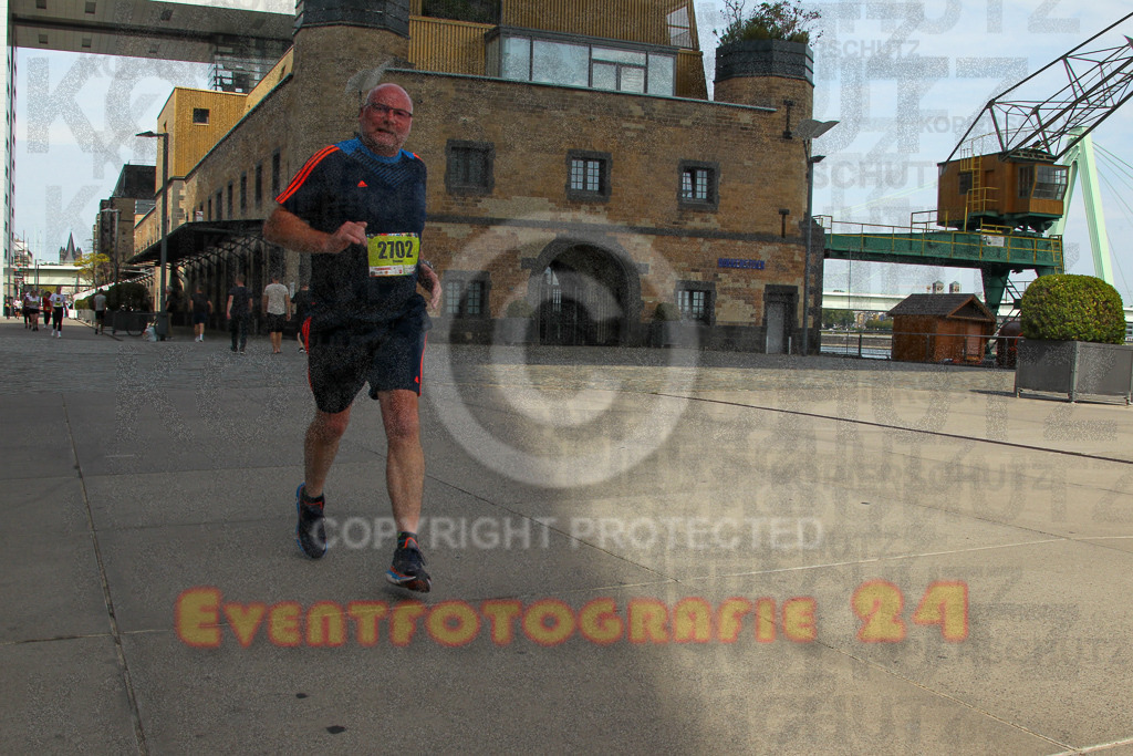 250920_1337_EV4_6295 | Sportfotografie im Rhein-Sieg Kreis, Köln, Bonn, NRW, Rheinland Pfalz, Hessen, etc. Unser Tätigkeitsfeld umfasst den Laufsport vom Volkslauf über den Marathon, Duathlon, Triathon bis zum Ultralauf wie Kölnpfad Ultra oder Schindertrail.