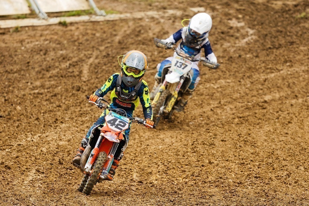 Motocross_Gerstetten_250802_3550 | Fotopresso – Sportfotografie in Heidenheim & Umgebung. Professionelle Sportfotografie für unvergessliche Momente. Dynamische Action-Shots, emotionale Szenen & hochwertige Bilder. - Realisiert mit Pictrs.com