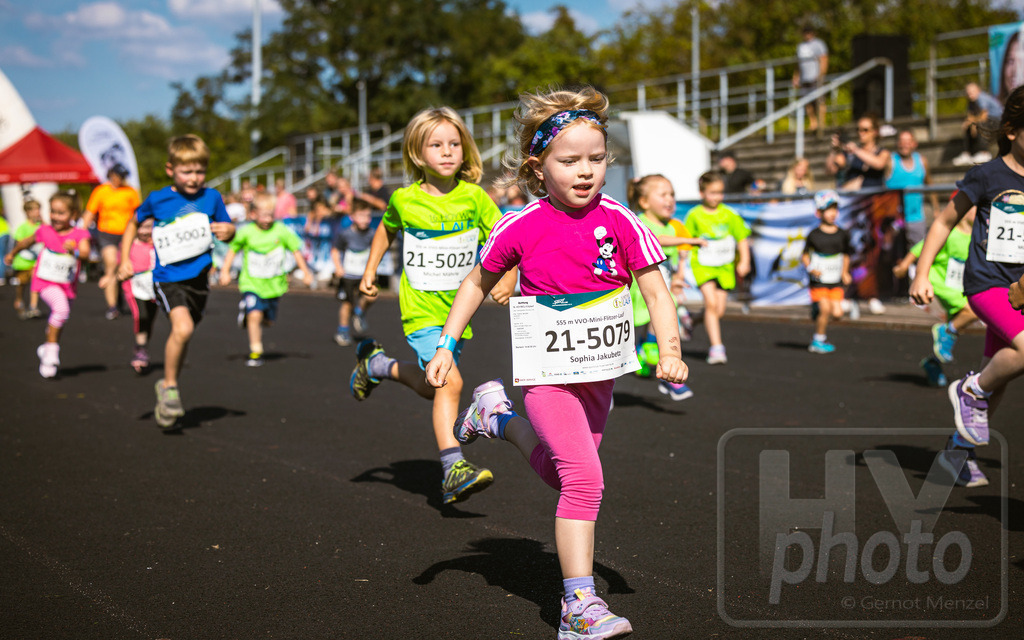16. Hoywoj-CityLauf im Sportforum Hoyerswerda - 16.09.2023 | 555m VVO-Mini-Flitzer-Lauf - Realisiert mit Pictrs.com
