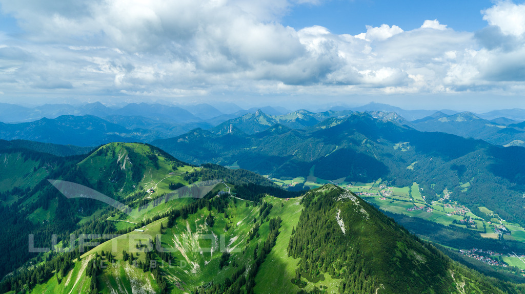 Blick über Wallberg und Setzberg auf den Hirschberg; S28 | LuftBuidl Tegernsee - Realisiert mit Pictrs.com