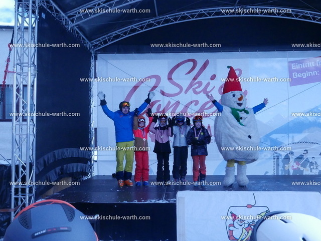Siegerehrung Gruppe Sven | Photos von der Skischule Warth - Realisiert mit Pictrs.com
