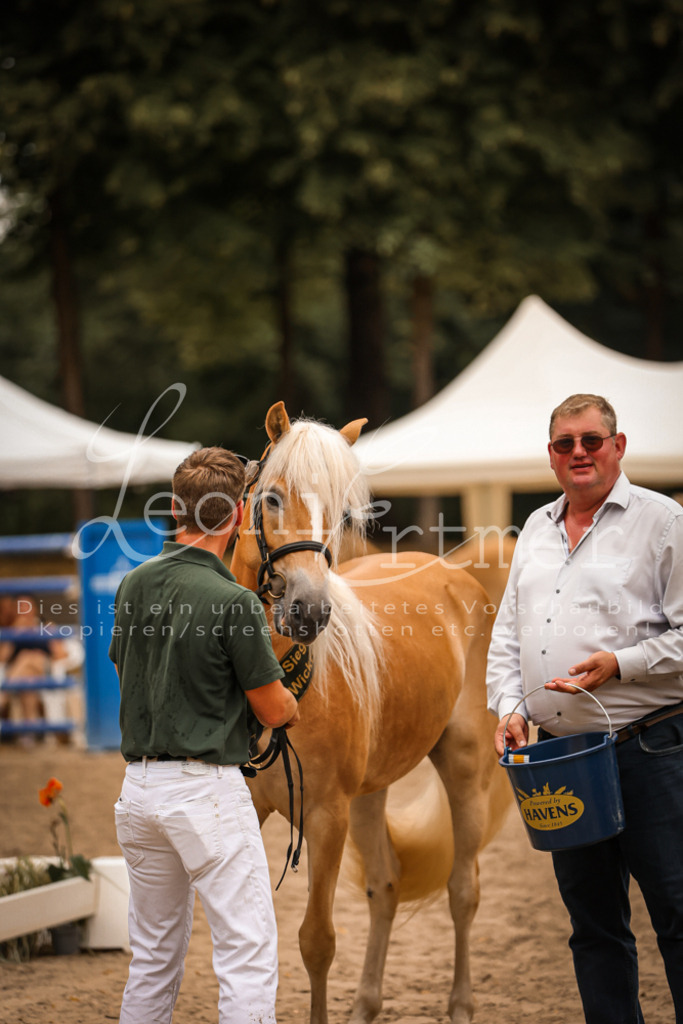 06.So00132 | Leoni Ertmer Photography - Realisiert mit Pictrs.com