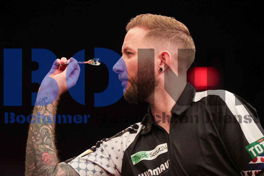  29.10.2023 - 
 | Sebastian Sendlak / Bochumer Nachrichtendienst (BOND) - PDC European Darts Championship: Viertelfinale {Persons shown} - Realisiert mit Pictrs.com