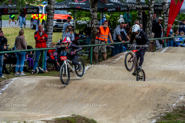 BayBMX2026-06102 | Fotogalerie von Thomas Dettweiler mit Eventbildern und lizenzfreien Fotos. Perfekt als Wandbild, für Büro, Website oder private Nutzung. - Realisiert mit Pictrs.com