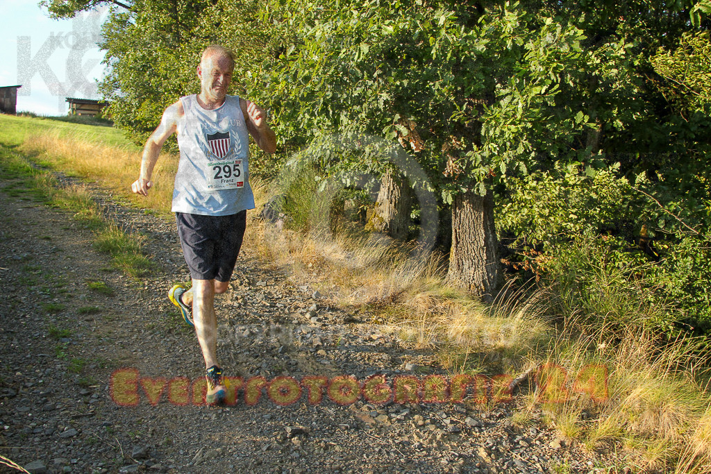 250801_1937_EV4_8821 | Sportfotografie im Rhein-Sieg Kreis, Köln, Bonn, NRW, Rheinland Pfalz, Hessen, etc. Unser Tätigkeitsfeld umfasst den Laufsport vom Volkslauf über den Marathon, Duathlon, Triathon bis zum Ultralauf wie Kölnpfad Ultra oder Schindertrail.