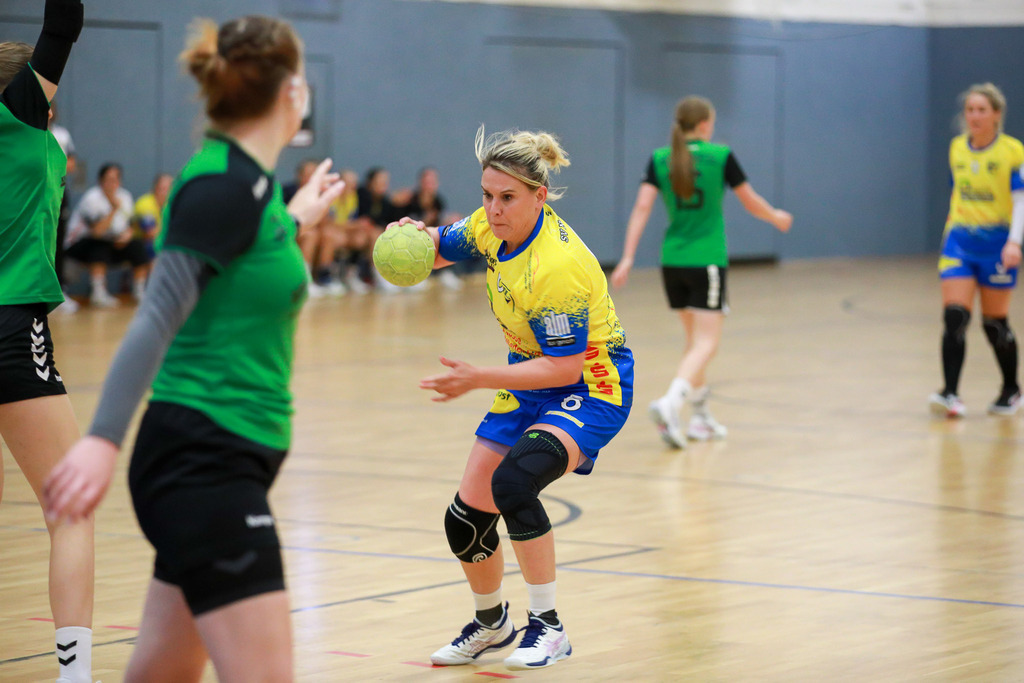 HcTvRhedeII_SvNeukirchen_150924_050 | Bildergalerie von Sport-Ereignissen aber auch von weiteren spannenden Dingen - nicht nur vom Niederrhein. In Anlehnung an den bekannten Spruch von Hanns Dieter Hüsch heißt das Motto: "Niederrhein ist überall".  - Realisiert mit Pictrs.com