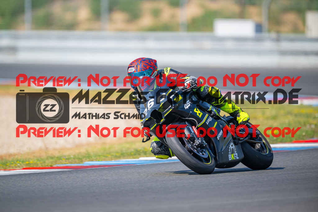MaZZes-Fotomatrix-20260805-528425 | OPEN