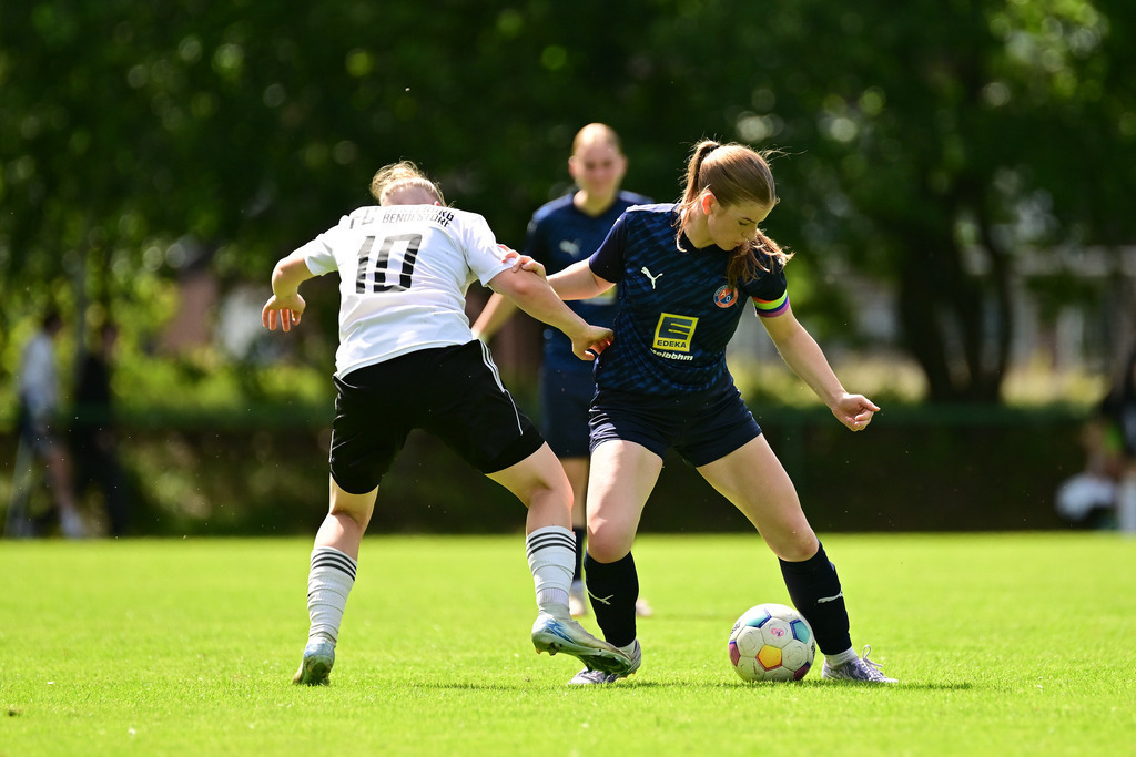 Fußball I Frauen I Saison 2025-2026 I Oberliga I 1. Spieltag I FC Jesteburg-Bendestorf - SV Ahlerstedt-Ottendorf | Der Sportfotograf. - Realisiert mit Pictrs.com