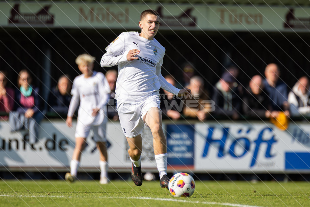 20251003_Picselweb-Fotografie_1R3_0449 | DFB Pokal 2. Runde, JFV A/O/B/H/H - SV Stuttgarter Kickers, Foto: Jörg Struwe - picselweb.de - Realisiert mit Pictrs.com