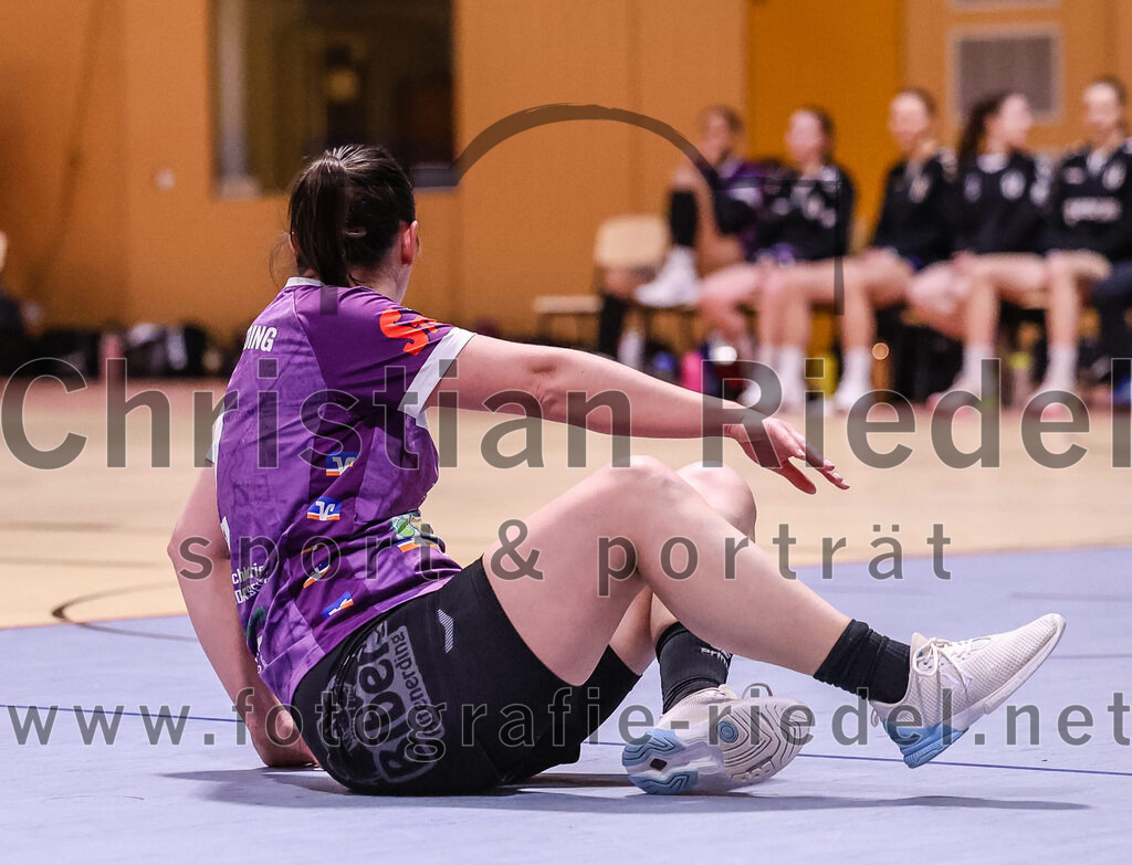 2025-01-11_078_SpVgg_Altenerding_gegen_HF_Scheyern | Erding, Deutschland, 11.01.2025:Handball, Bezirksoberliga Frauen Altbayern 2024 / 2024, 10. Spieltag, SpVgg Altenerding gegen HF Scheyern, Endergebnis: 20:23Janina Konrad (SpVgg Altenerding, #2)Foto: Christian Riedel / fotografie-riedel.net