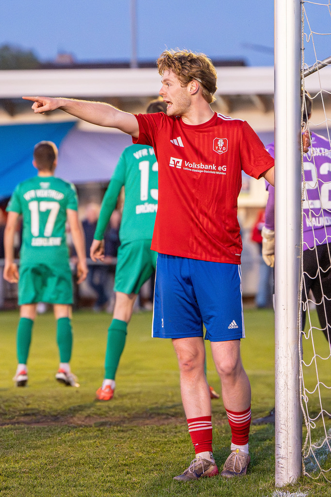 Fußball I Herren I Saison 2025-2026 I Landesliga Weser-Ems I 17. Spieltag I TV Dinklage - VfR Voxtrup I 13190 | jns.sportfotos - Realisiert mit Pictrs.com