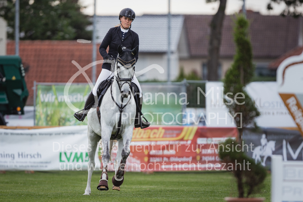 220714_LC_Stil-A2-271 | Deine schönsten Turniermomente als professionelle Fotos! Entdecke hochwertige Pferdesport-Fotografie im Online-Shop. Jetzt Fotos finden & bestellen!