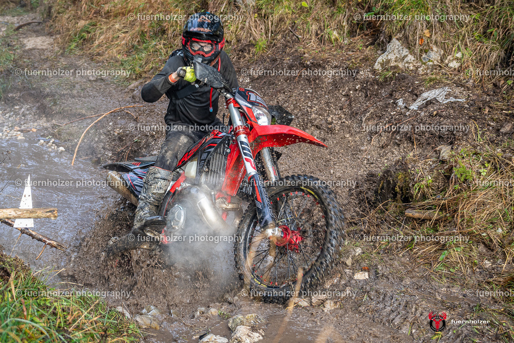 fuernholzer_241026-C1-78 | Fotografische Impressionen von der Red Stag Enduro Extreme by fuernholzer-photography.com. Endurosport in Österreich fotografisch festgehalten von fuernholzer. Auftragsfotografie für Private, Gewerbefotos und Industriefotografie. Eventfotografie, Sportfotografie und Motorsportfotografie. Anbieter von Fotoworkshops, Fototraining, fotografischen Vorträgen und Fotoseminaren.