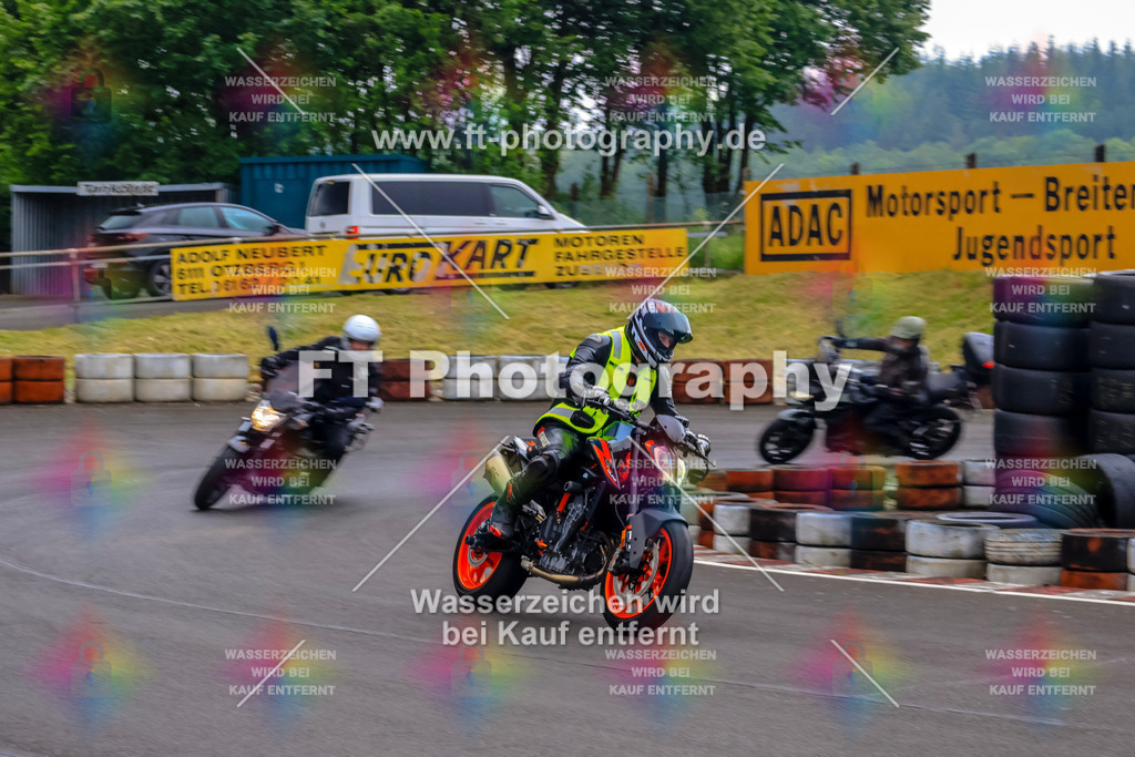 OBK-5291 | Hier findet Ihr Bilder von Touristenfahrten auf der Nürburgring Nordschleife oder von anderen Veranstaltungen die ich besucht habe. Viel Spass beim Durch Schauen 