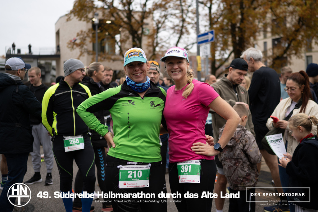 Süderelbe Halbmarathon 2025 I 09.11.2025 I Fotograf_DerSportfotograf.I 00257 | Der Sportfotograf. - Realized with Pictrs.com