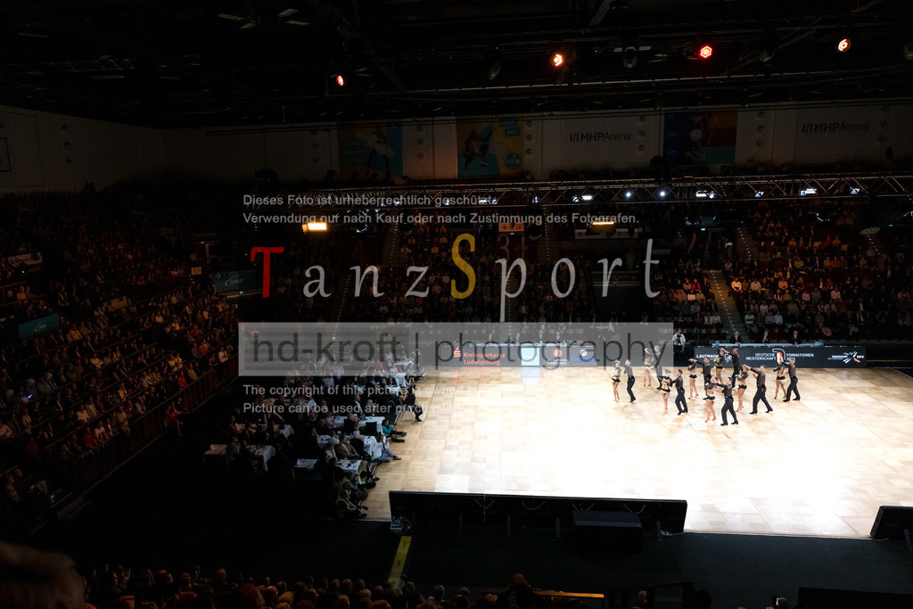 20241109_DM-Formationen_3808 | Tanzsportbilder, Standardtanz, Lateintanz, WDSF, DTV, LTVB, dancecomp, goc, hessen tanzt, blaues band der spree, walzer, tango, wiener walzer, slowfox, quickstepp, samba, rumba, cha-cha-cha, paso doble. jive, hd-kroft photography, turniertanzsport