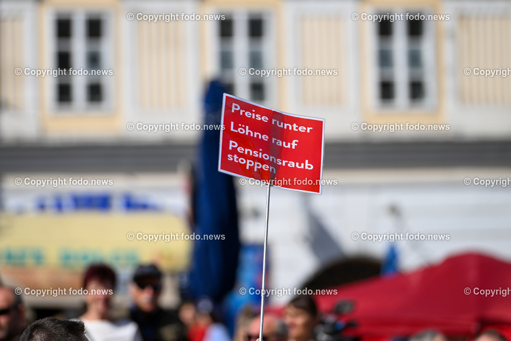 Hauptplatz Linz_ 1. Mai Umzug 2023_ 01.05.2023-48 | 01.05.2023, Hauptplatz Linz, AUT, Hauptplatz Linz, im Bild 1. Mai Umzug 2023 Linz Hauptplatz, SPOE 