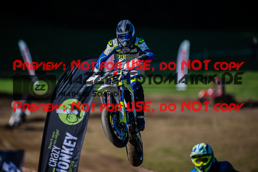 MaZZes_FotoMatrix_220903_9327 | S3