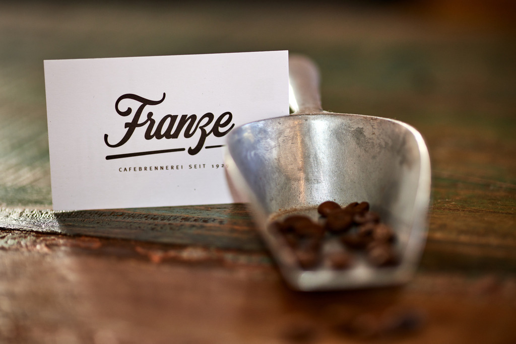 Cafebrennerei Franze | Wien, Austria - July 24, 2019: Cafebrennerei Franze am Kutschkermarkt. - Realisiert mit Pictrs.com