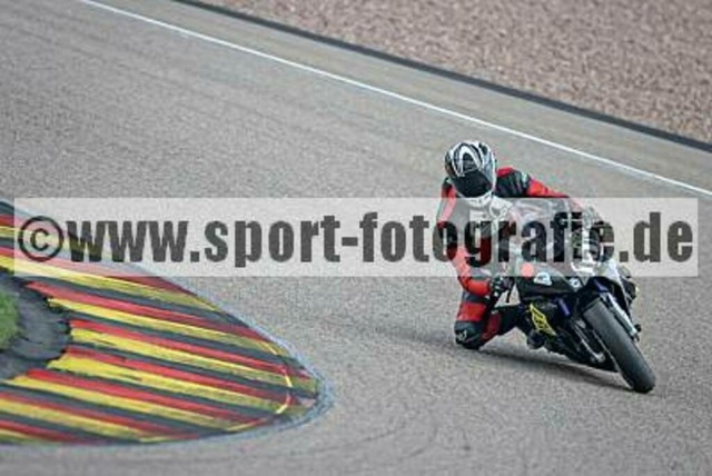 spof2104 | Professionelle Fotos von Sportveranstaltungen, aber auch Hochzeiten und anderen Events. - Realisiert mit Pictrs.com