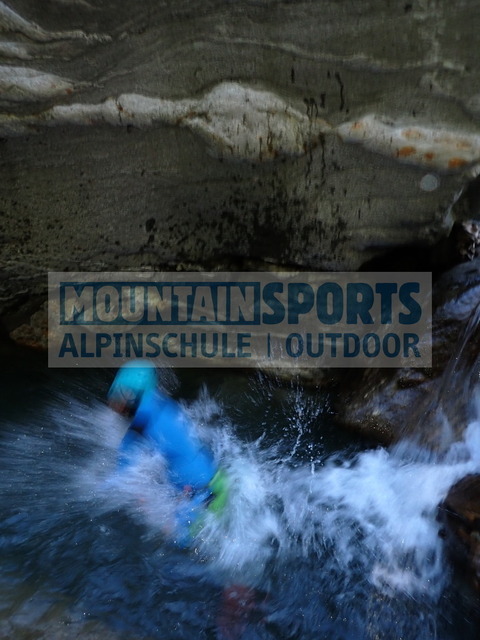 P9270004 | Bestelle die Bilder deines Berg- oder Wasser-Abenteuers mit Mountain Sports bequem von zu Hause aus direkt über unseren Online Fotoshop von pictrs.com. - Realisiert mit Pictrs.com
