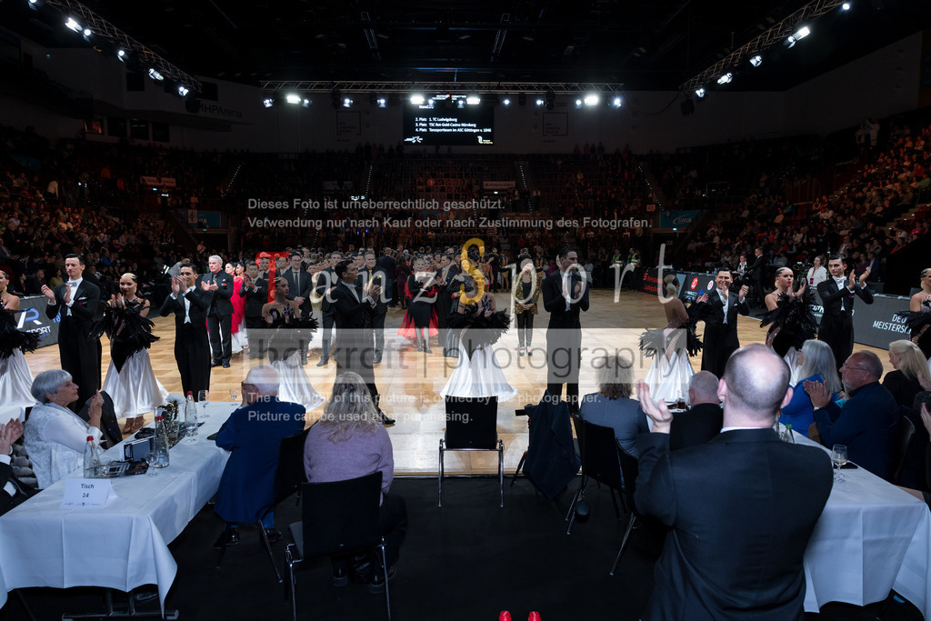 20241109_DM-Formationen_7591 | Tanzsportbilder, Standardtanz, Lateintanz, WDSF, DTV, LTVB, dancecomp, goc, hessen tanzt, blaues band der spree, walzer, tango, wiener walzer, slowfox, quickstepp, samba, rumba, cha-cha-cha, paso doble. jive, hd-kroft photography, turniertanzsport