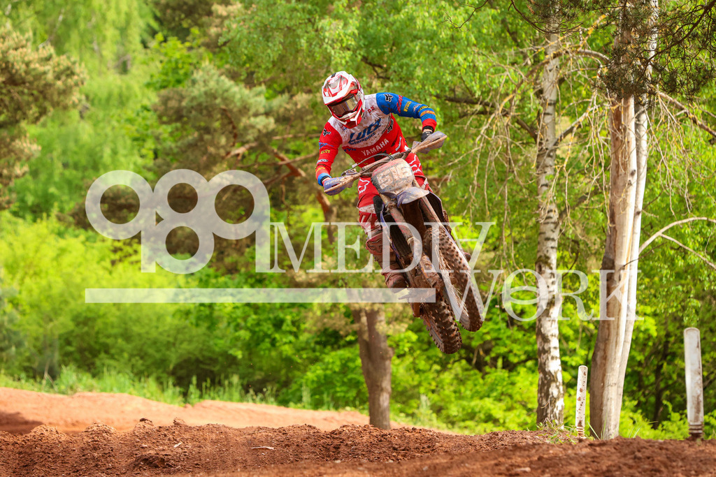 5E6A3102 | 989 MEDIAWORK