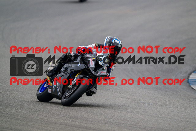 MaZZes_FotoMatrix_240521_6007705_2033 | GELB