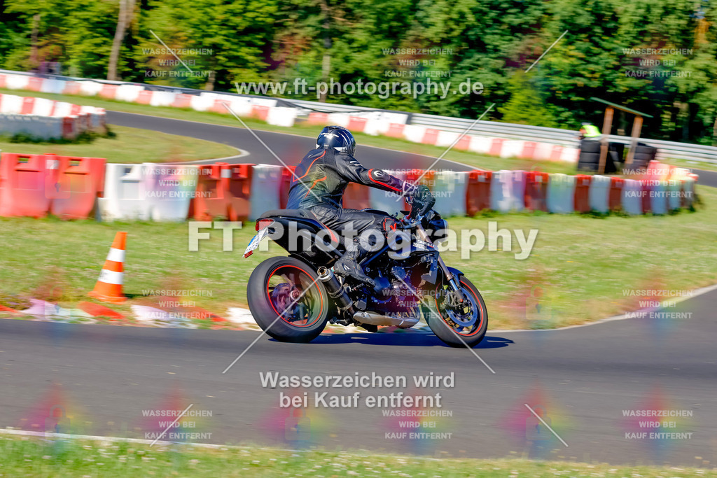 _MOT8806 | Hier findet Ihr Bilder von Touristenfahrten auf der Nürburgring Nordschleife oder von anderen Veranstaltungen die ich besucht habe. Viel Spass beim Durch Schauen 