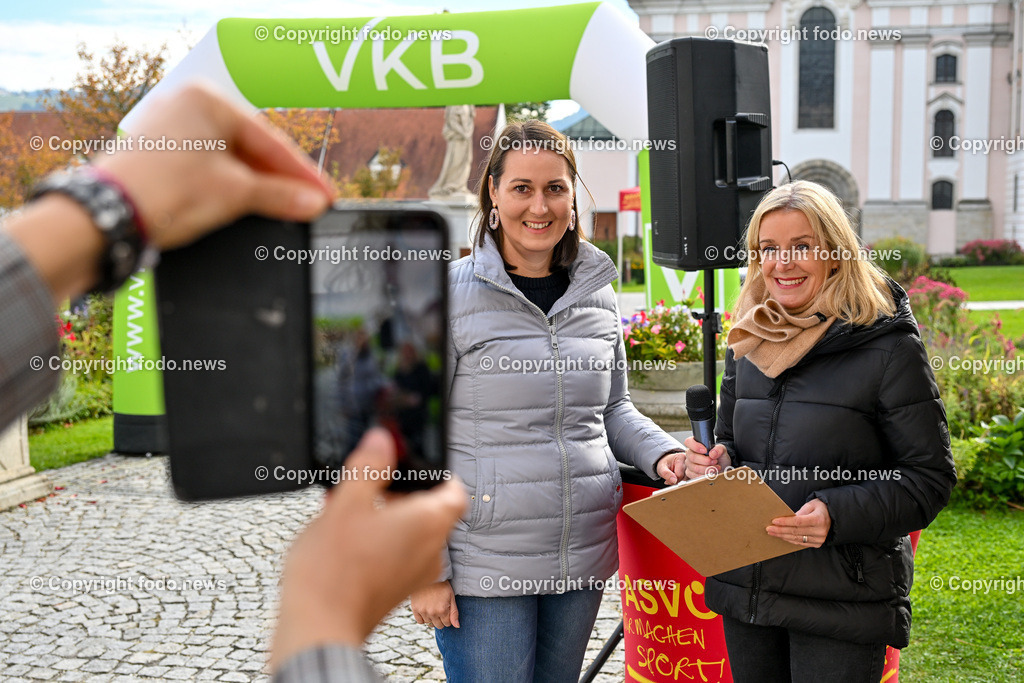 Frauen fuer Frauen_ Charity Oldtimerfahrt_ 04.10.2025-83 | 04.10.2025, Linz, AUT, Oldtimer Charity im Bild Frauen fuer Frauen Oldtimerfahrt, Teilnehmer©Harald Dostal / fodo.media