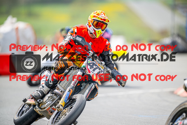 MaZZes_FotoMatrix_230507_4890 | UE40