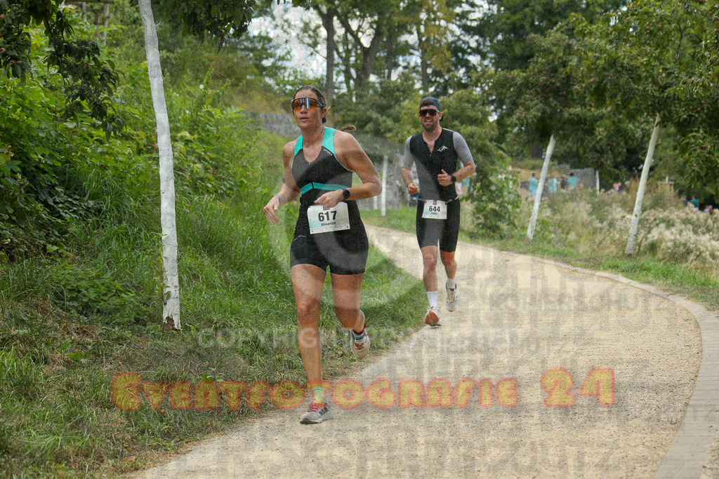 250824_1423_EX1_6040 | Sportfotografie im Rhein-Sieg Kreis, Köln, Bonn, NRW, Rheinland Pfalz, Hessen, etc. Unser Tätigkeitsfeld umfasst den Laufsport vom Volkslauf über den Marathon, Duathlon, Triathon bis zum Ultralauf wie Kölnpfad Ultra oder Schindertrail.